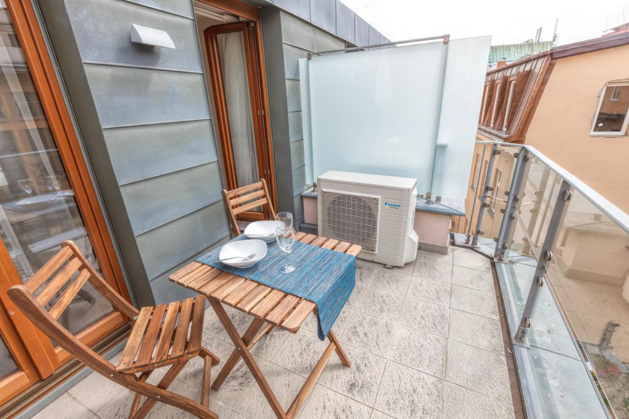 Modern Apartment Charvatova ปราก ภายนอก รูปภาพ