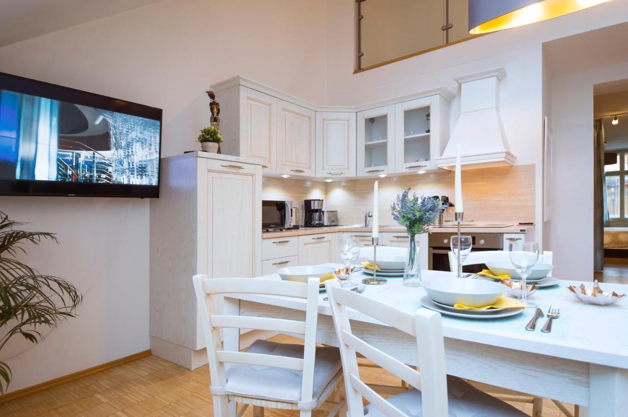 Modern Apartment Charvatova ปราก ภายนอก รูปภาพ