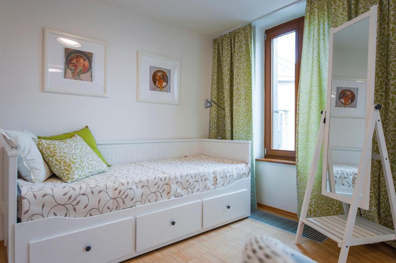 Modern Apartment Charvatova ปราก ภายนอก รูปภาพ
