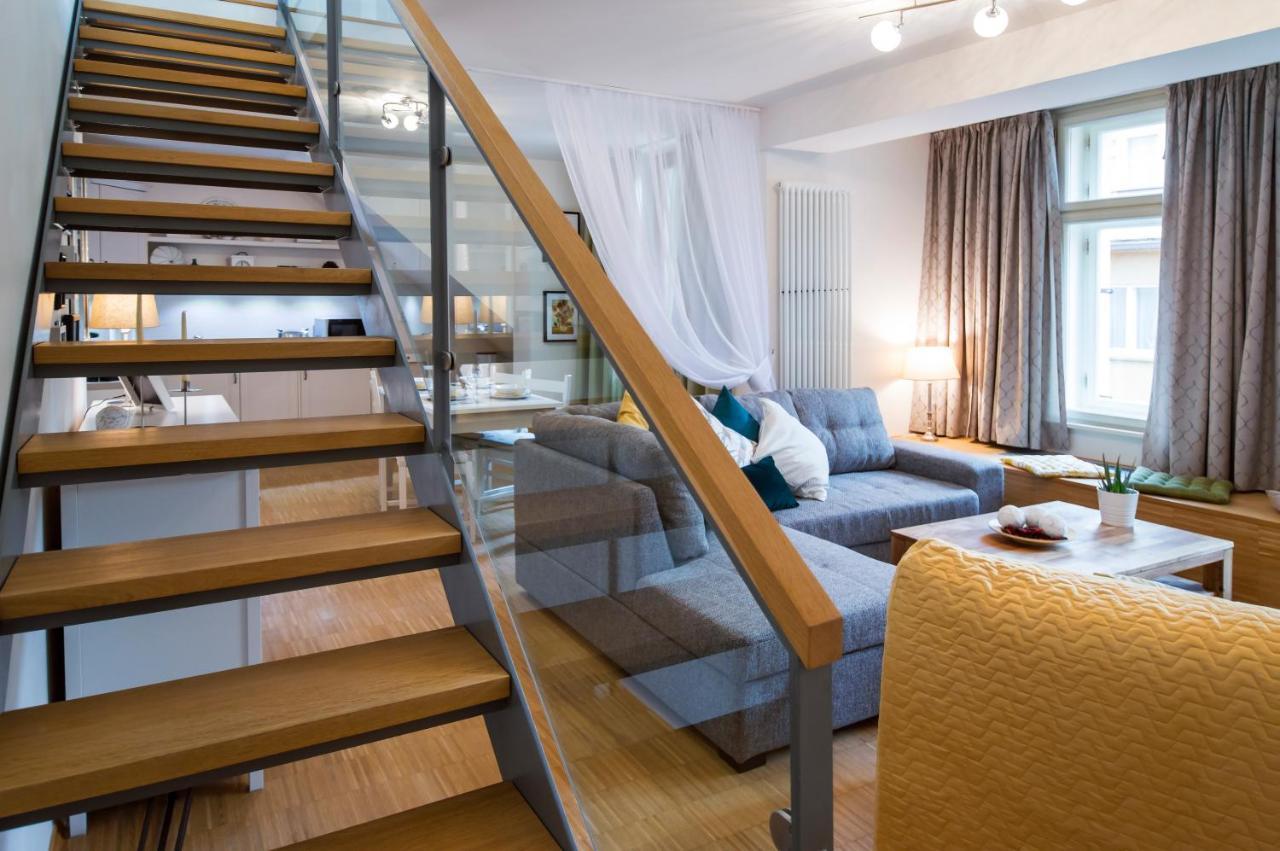 Modern Apartment Charvatova ปราก ภายนอก รูปภาพ