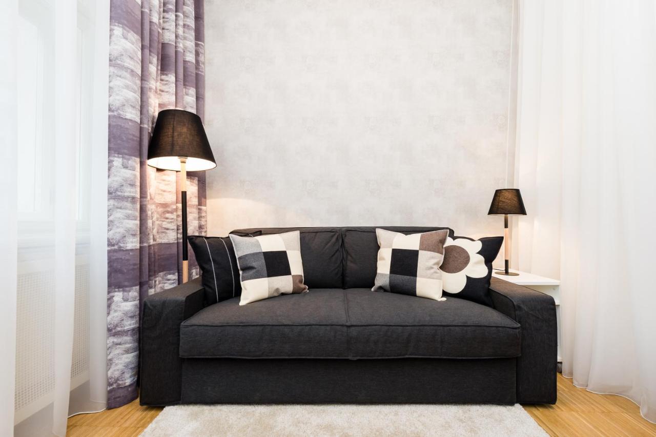 Modern Apartment Charvatova ปราก ภายนอก รูปภาพ