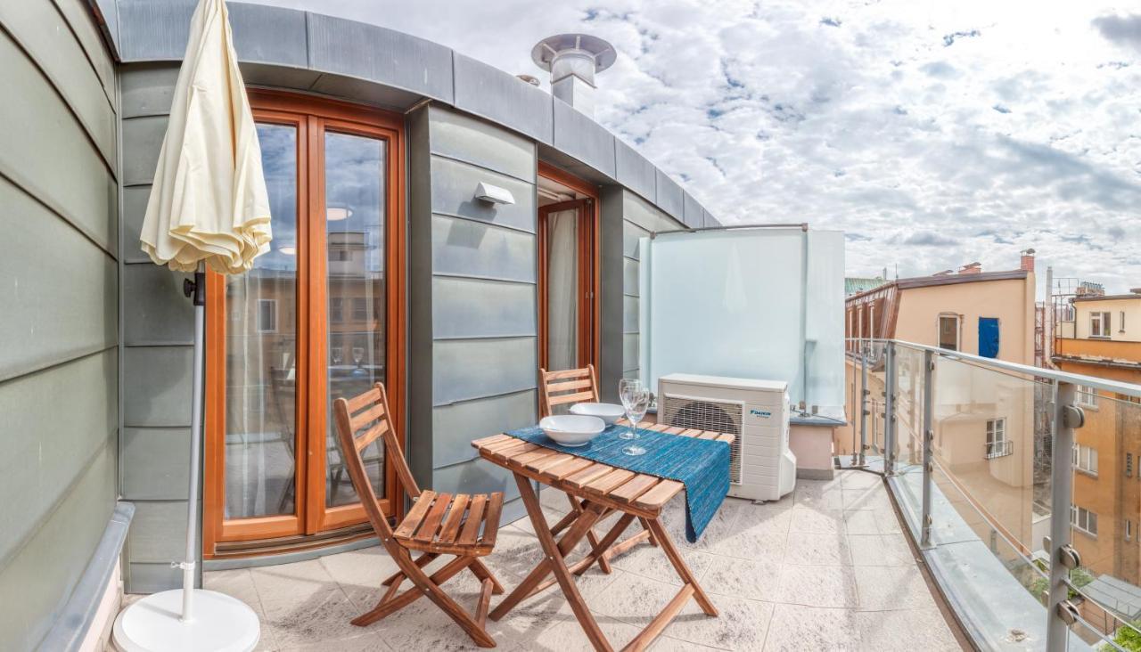 Modern Apartment Charvatova ปราก ภายนอก รูปภาพ