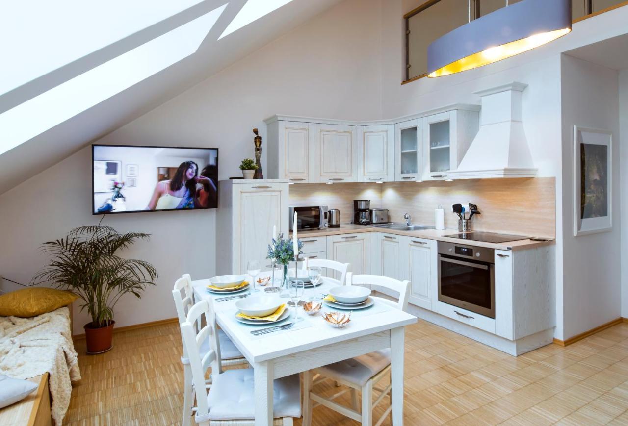 Modern Apartment Charvatova ปราก ภายนอก รูปภาพ