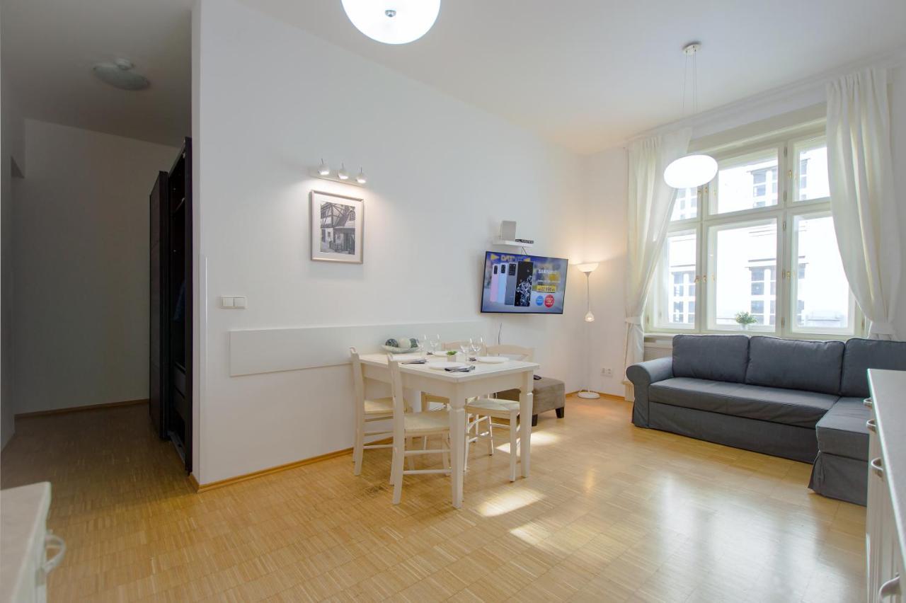 Modern Apartment Charvatova ปราก ภายนอก รูปภาพ