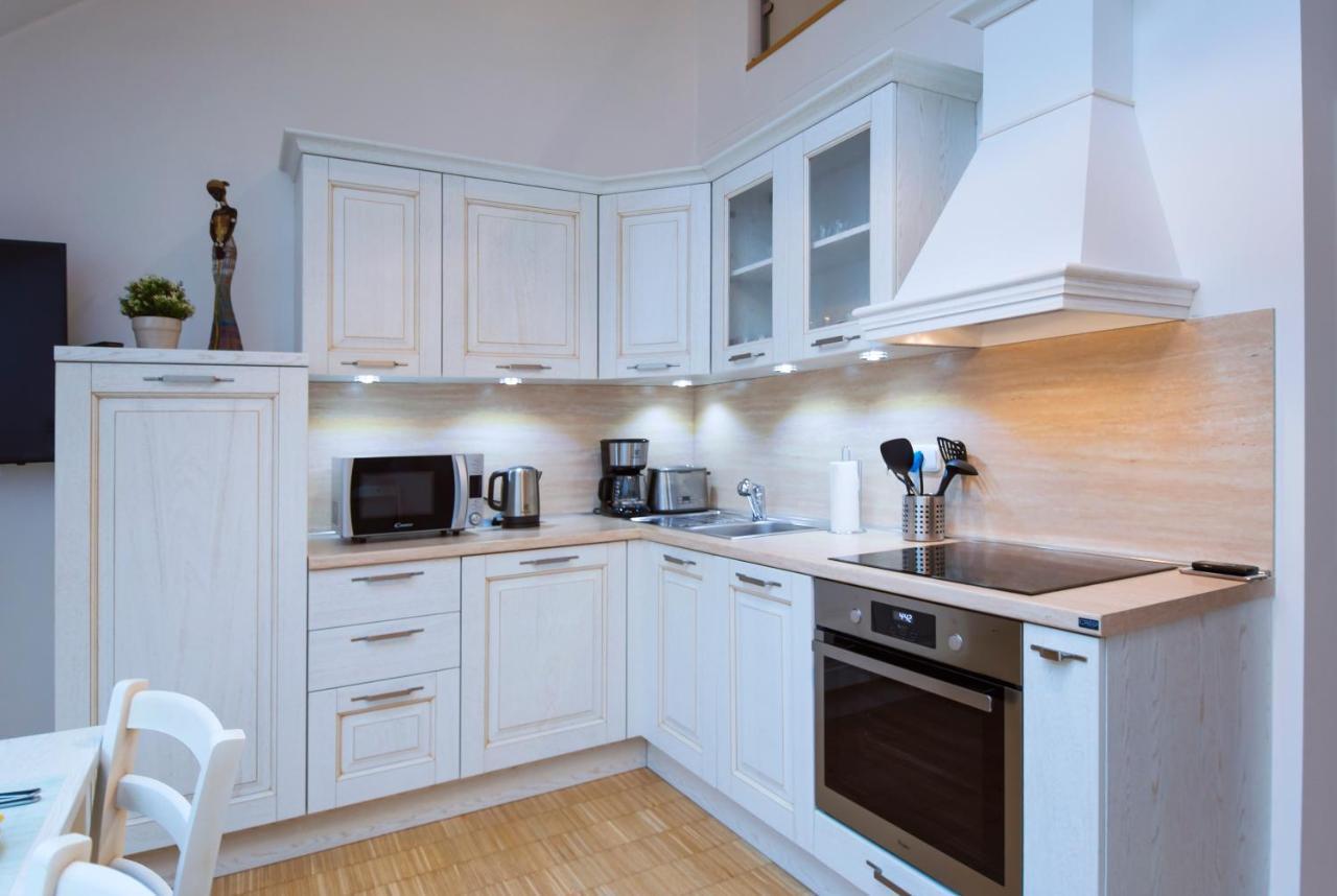 Modern Apartment Charvatova ปราก ภายนอก รูปภาพ